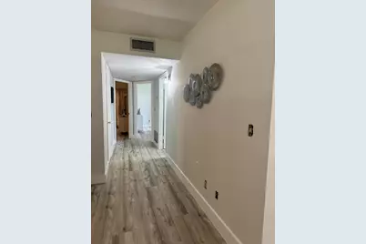 48 Woodland Drive #106, Vero Beach, FL 32962 - Photo 8