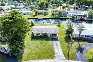 2000 NW 33rd Ct, Oakland Park, FL 33309 - Photo 6