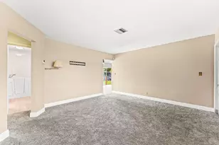 2000 NW 33rd Ct, Oakland Park, FL 33309 - Photo 16