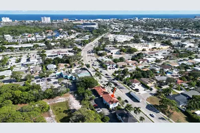817 E Hillsboro Boulevard, Deerfield Beach, FL 33441 - Photo 1