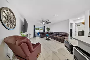 949 SW Fisherman Ave, Port Saint Lucie, FL 34953 - Photo 14