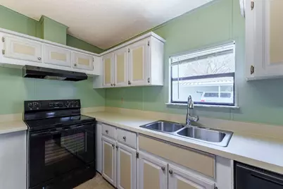 13998 Encantardo Circle, Fort Pierce, FL 34951 - Photo 6