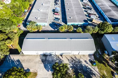 820 35th Court SW, Vero Beach, FL 32968 - Photo 2