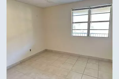 1239 SW 46th Avenue #906, Pompano Beach, FL 33069 - Photo 6