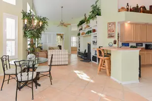 1567 SW Harbour Isles Cir, Port Saint Lucie, FL 34986 - Photo 18