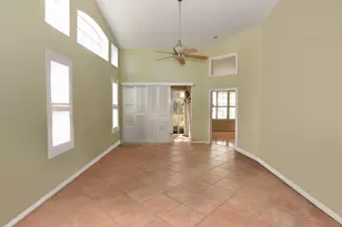 1567 SW Harbour Isles Cir, Port Saint Lucie, FL 34986 - Photo 10
