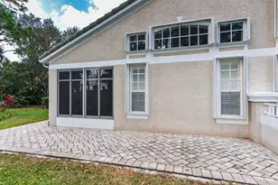 1567 SW Harbour Isles Cir, Port Saint Lucie, FL 34986 - Photo 4