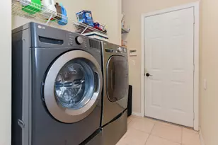 1567 SW Harbour Isles Cir, Port Saint Lucie, FL 34986 - Photo 20