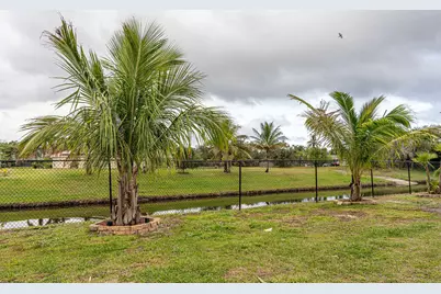 2108 SW Monterrey Lane, Port Saint Lucie, FL 34953 - Photo 2