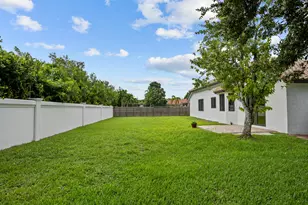 8985 NW 45th Ct, Coral Springs, FL 33065 - Photo 30