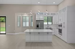 8985 NW 45th Ct, Coral Springs, FL 33065 - Photo 12