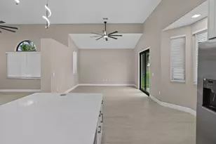 8985 NW 45th Ct, Coral Springs, FL 33065 - Photo 8