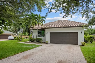 8985 NW 45th Court, Coral Springs, FL 33065 - Photo 2