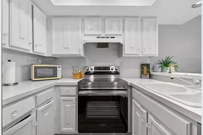 390 NE Edgewater Drive #403, Stuart, FL 34996 - Photo 12