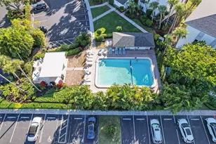 390 NE Edgewater Dr, Stuart, FL 34996 - Photo 22