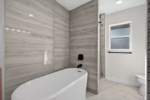 7004 Galleon Cove Cir, Riviera Beach, FL 33418 - Photo 18