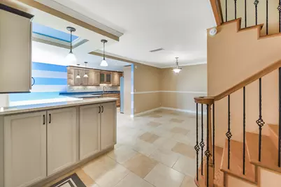 102 Woodland Road, Palm Springs, FL 33461 - Photo 22