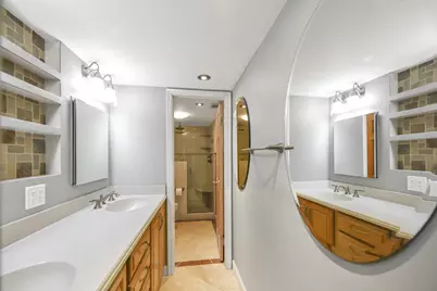 102 Woodland Road, Palm Springs, FL 33461 - Photo 32