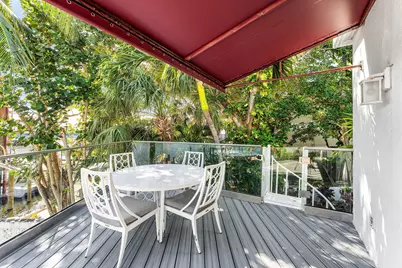 811 Palm Trail, Delray Beach, FL 33483 - Photo 8