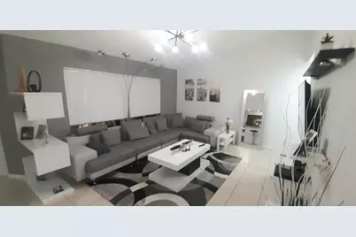 815 W Boynton Beach Boulevard #15-204, Boynton Beach, FL 33426 - Photo 4