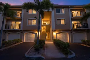 400 Crestwood Ct N, Royal Palm Beach, FL 33411 - Photo 1