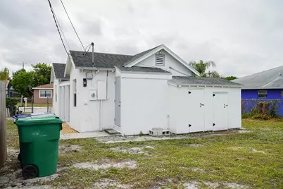 908 W 5th Street, Riviera Beach, FL 33404 - Photo 16