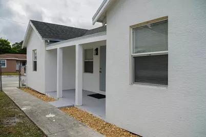 908 W 5th Street, Riviera Beach, FL 33404 - Photo 8