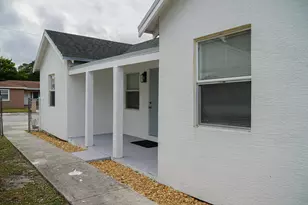 908 W 5th St, Riviera Beach, FL 33404 - Photo 8