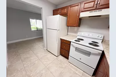 1106 Meadows Circle, Boynton Beach, FL 33436 - Photo 10