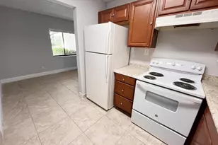 1106 Meadows Cir, Boynton Beach, FL 33436 - Photo 10