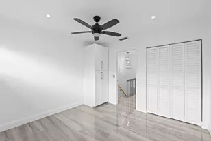 149 NW 70th St, Boca Raton, FL 33487 - Photo 18