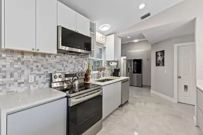 2471 SE Leithgow Street, Port Saint Lucie, FL 34952 - Photo 12