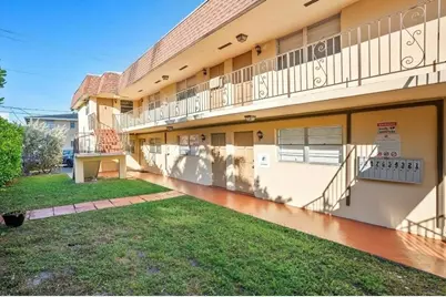 701 NE 8th Street #4, Hallandale Beach, FL 33009 - Photo 1