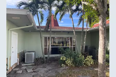 3300 Springdale Boulevard #201, Palm Springs, FL 33461 - Photo 22