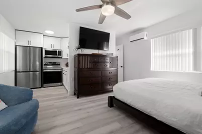 2060 NE 1st Street #2, Deerfield Beach, FL 33441 - Photo 8