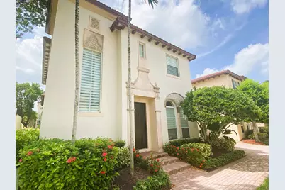 50 Via Poinciana Lane, Boca Raton, FL 33487 - Photo 2
