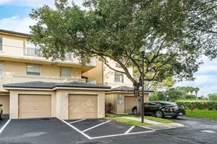 2040 Greenview Shores Blvd, Wellington, FL 33414 - Photo 2