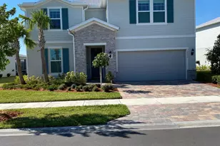 10376 SW Captiva Dr, Port Saint Lucie, FL 34987 - Photo 2