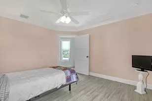 219 Claremont Ln, Palm Beach Shores, FL 33404 - Photo 22