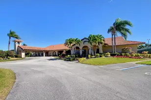 8300 Waterline Dr, Boynton Beach, FL 33472 - Photo 32