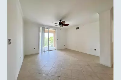 6450 Emerald Dunes Drive #301, West Palm Beach, FL 33411 - Photo 8