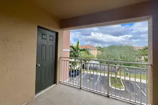 6450 Emerald Dunes Dr, West Palm Beach, FL 33411 - Photo 8