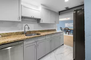 5600 N Flagler Dr, West Palm Beach, FL 33407 - Photo 14