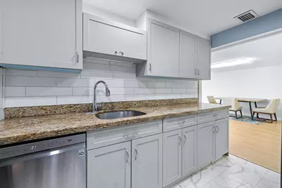 5600 N Flagler Drive #407, West Palm Beach, FL 33407 - Photo 14