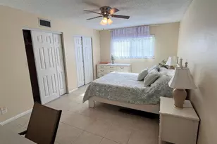 330 NE 26th Ave, Boynton Beach, FL 33435 - Photo 10
