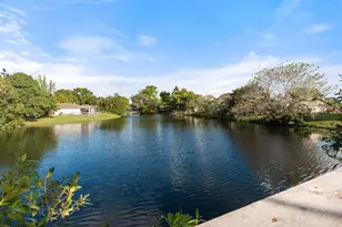 288 NW 39th Way, Deerfield Beach, FL 33442 - Photo 1