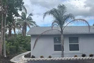 288 NW 39th Way, Deerfield Beach, FL 33442 - Photo 2