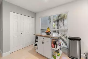 288 NW 39th Way, Deerfield Beach, FL 33442 - Photo 8