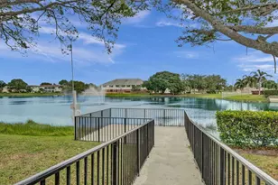 118 Sheffield E, West Palm Beach, FL 33417 - Photo 16