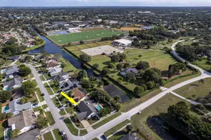 1855 Primrose Ln, Wellington, FL 33414 - Photo 40